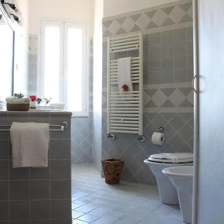 La Casa Di Annamaria By Domusdimore Apartman *